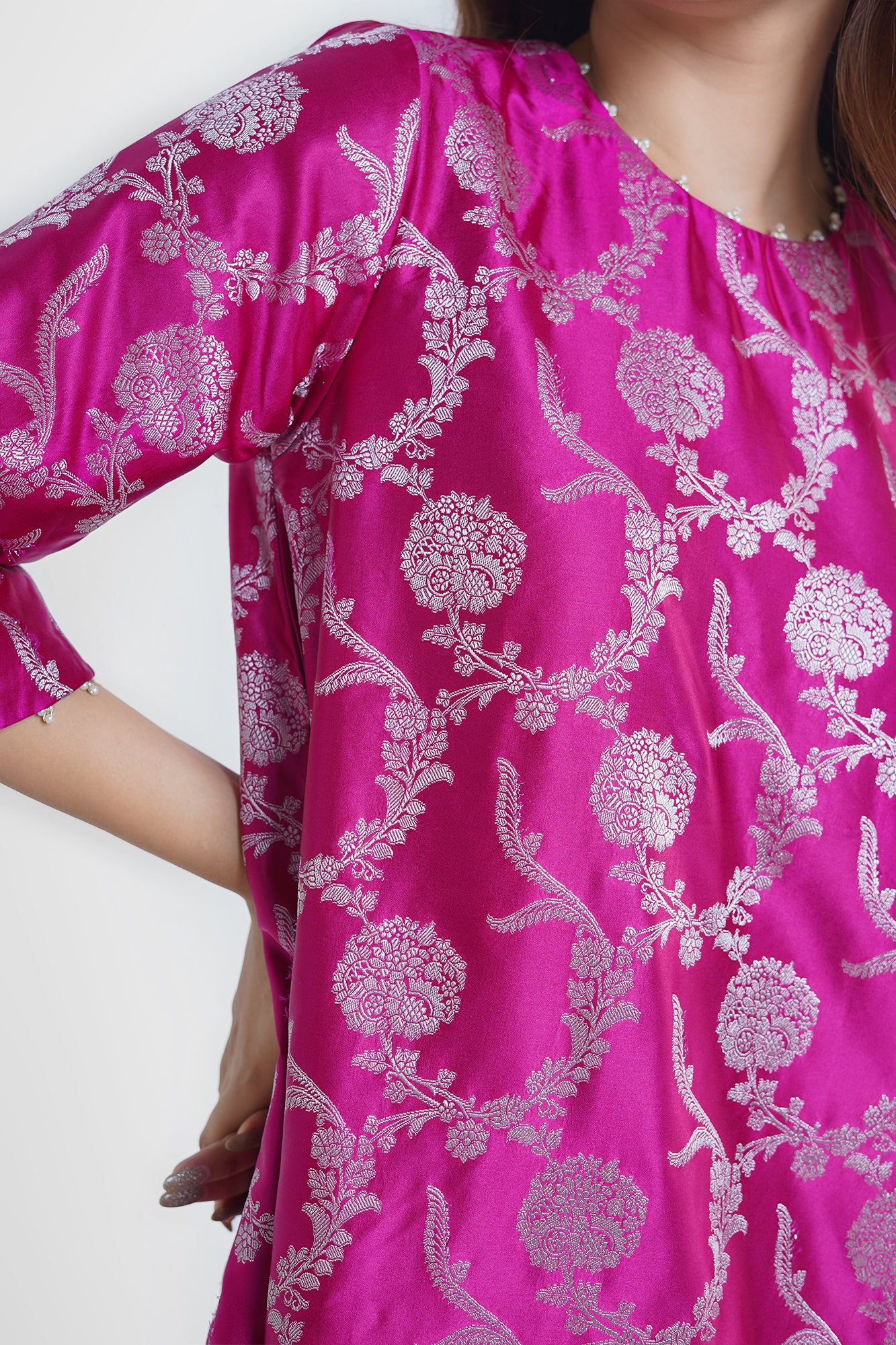 Sunheri Kurta Set In Pink