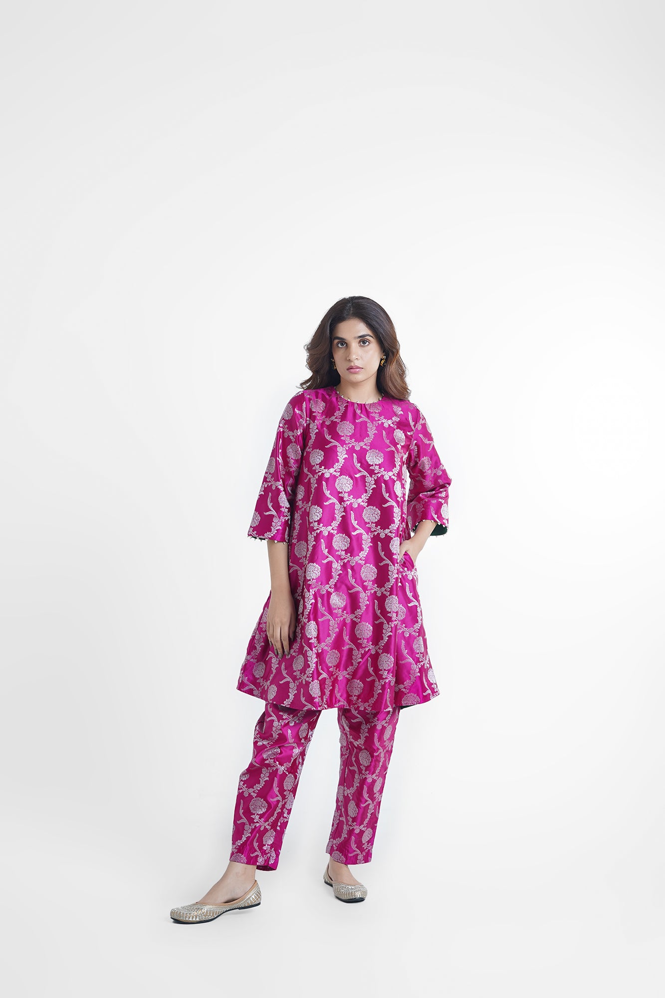 Sunheri Kurta Set In Pink